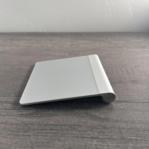 Apple Magic Trackpad A1339 Wireless MultiTouch Clicking Pad for MacBook and iMac - Picture 1 of 6